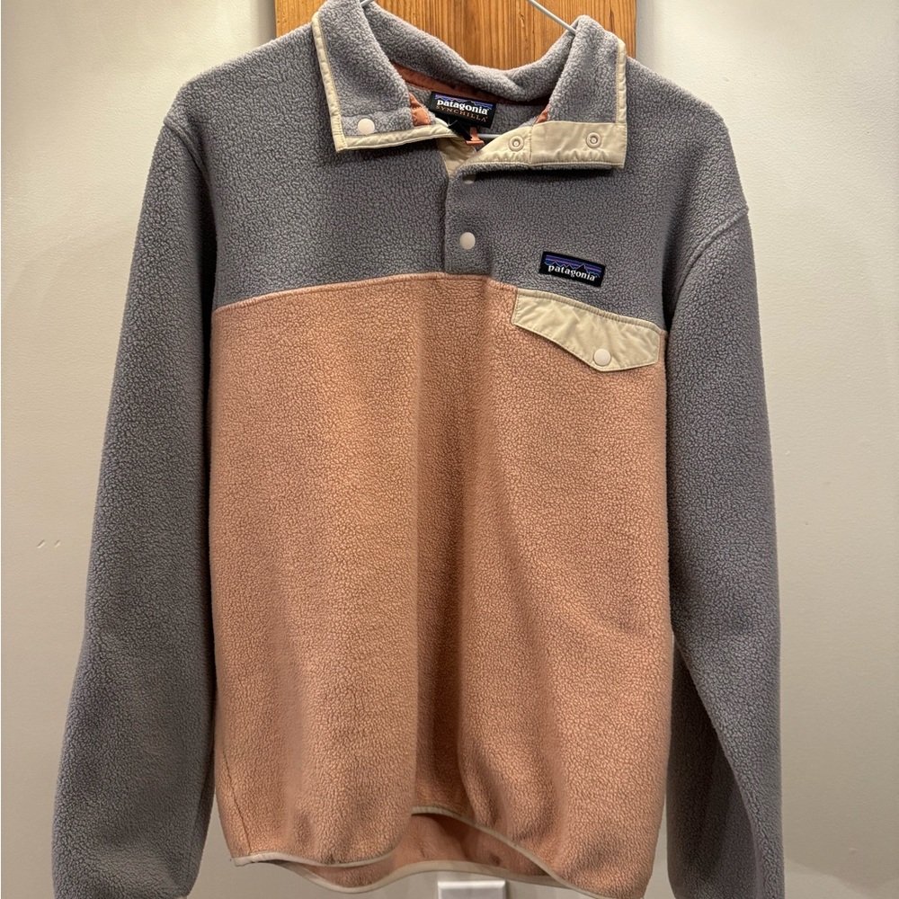 Patagonia Women’s Lightweight Synchilla Snap-T pullover size M
